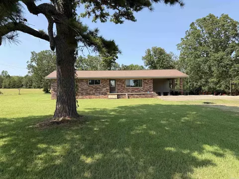 Exterior - 864 Edgemont Rd, Quitman, AR 72131 photo 4 of 14
