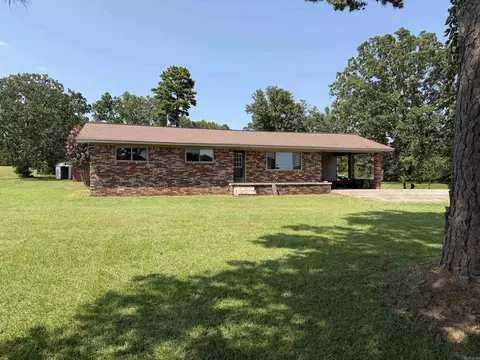 Exterior - 864 Edgemont Rd, Quitman, AR 72131 photo 5 of 14