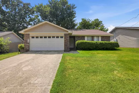 105 King Pine Rd, Sherwood, AR 72120