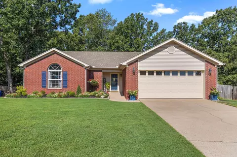 26 Twin Lakes Dr, Cabot, AR 72023