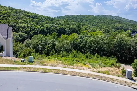21 Falstone Dr, Little Rock, AR 72223