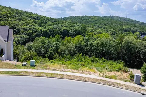 21 Falstone Dr, Little Rock, AR 72223