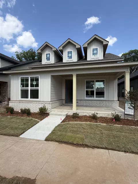 420 Gardens Ln, North Little Rock, AR 72114