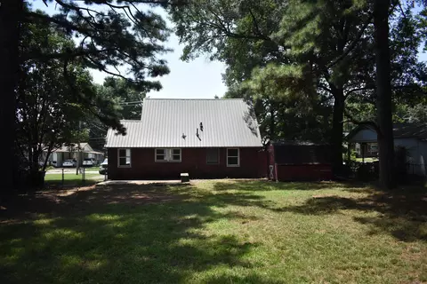 Exterior - 1506 E Moore Ave, Searcy, AR 72143 photo 4 of 4