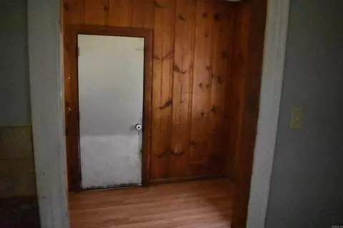 Entry Way - 1506 E Moore Ave, Searcy, AR 72143 photo 1 of 4