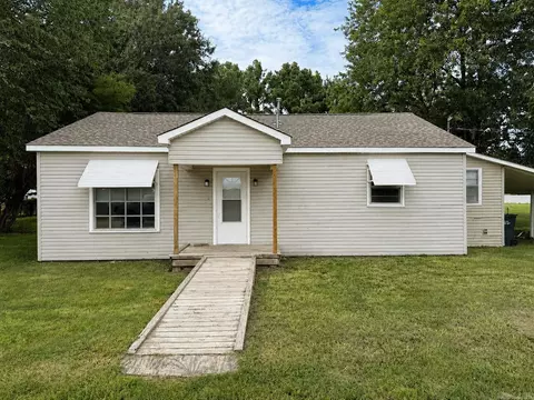 404 Elm St, Lake City, AR 72437