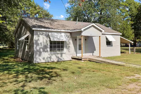404 Elm St, Lake City, AR 72437