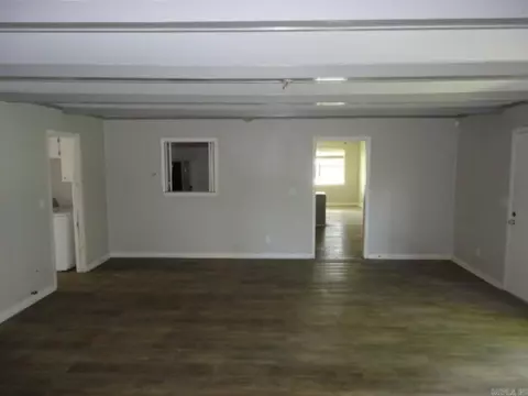 Living - 2605 W 37th Ave, Pine Bluff, AR 71603 photo 4 of 4