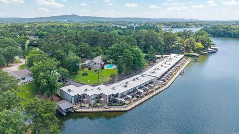 220 Sunset Bay Rd #11, Hot Springs, AR 71913