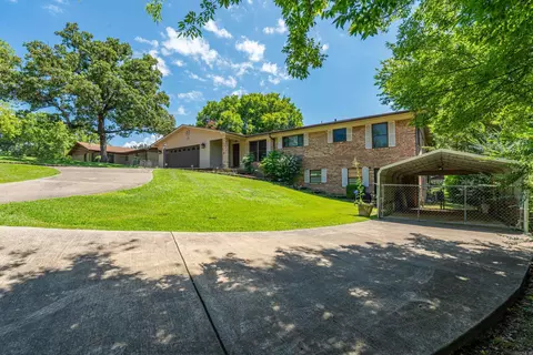 687 Terry St, Hot Springs, AR 71913