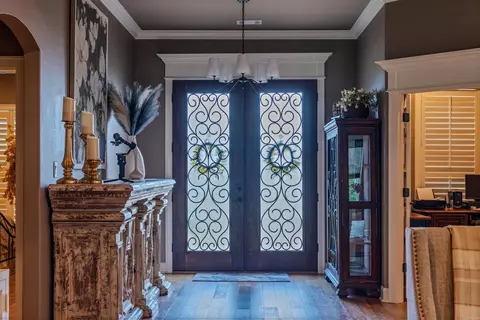 Entry Way - 3985 Bent Tree, Benton, AR 72019 photo 1 of 4