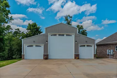 Exterior - 3985 Bent Tree, Benton, AR 72019 photo 5 of 10
