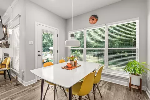 Dining - 19 Bullet Davis, Greenbrier, AR 72058 photo 3 of 3