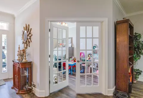 Entry Way - 5916 Worth Ave, Benton, AR 72019 photo 3 of 4