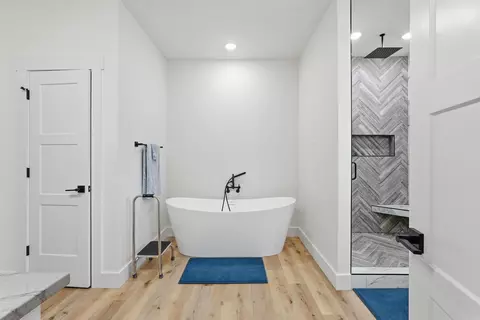 Bath - 18 Ules Watson Dr, Greenbrier, AR 72058 photo 5 of 7