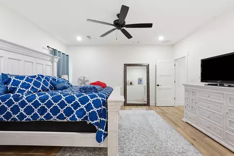 Bedroom - 18 Ules Watson Dr, Greenbrier, AR 72058 photo 4 of 7