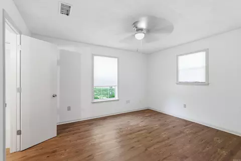 Bedroom - 60 Azalea Loop, Conway, AR 72032 photo 1 of 4