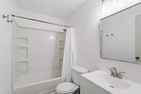 Bath - 60 Azalea Loop, Conway, AR 72032 photo 3 of 3