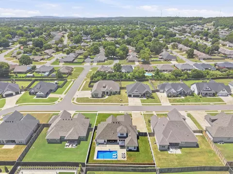 View/Area - 1680 Pearce Dr, Conway, AR 72034 photo 3 of 4