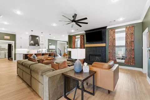 Living - 1680 Pearce Dr, Conway, AR 72034 photo 2 of 3