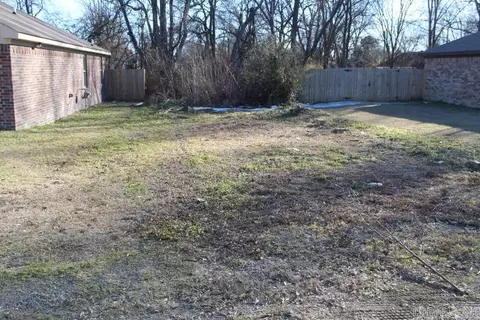 616 W 23 St, North Little Rock, AR 72114