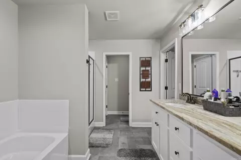 Entry Way - 17 Sienna Dr, Cabot, AR 72023 photo 2 of 2