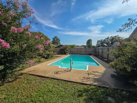 Exterior - 102 Barbara Allen Dr, Marked Tree, AR 72365 photo 5 of 12