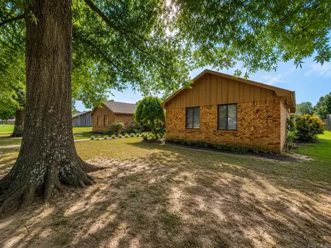 Exterior - 102 Barbara Allen Dr, Marked Tree, AR 72365 photo 11 of 12