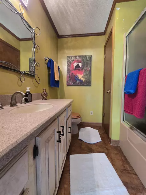 Bath - 102 Barbara Allen Dr, Marked Tree, AR 72365 photo 1 of 7