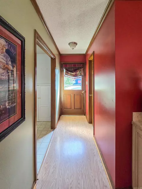 Entry Way - 102 Barbara Allen Dr, Marked Tree, AR 72365 photo 5 of 7