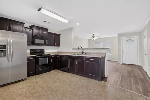 Kitchen - 102 Riveria Cv, Benton, AR 72015 photo 1 of 1