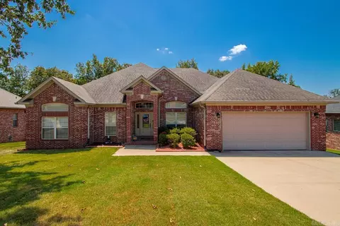 7101 E Ridge Dr, Sherwood, AR 72120