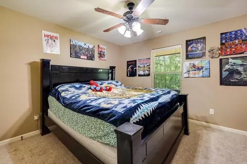 Bedroom - 402 Demuth, Benton, AR 72019 photo 5 of 7