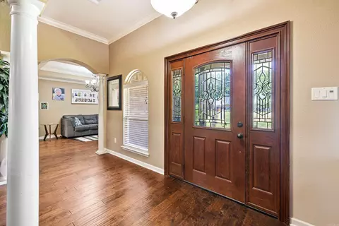Entry Way - 402 Demuth, Benton, AR 72019 photo 1 of 2