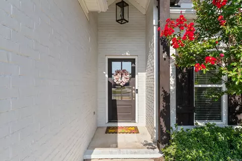 Entry Way - 1875 Mullberry, Conway, AR 72034 photo 4 of 5