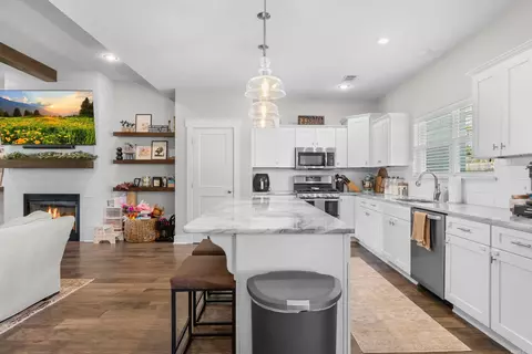 Kitchen - 1875 Mullberry, Conway, AR 72034 photo 3 of 4