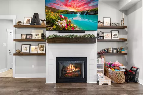 Living - 1875 Mullberry, Conway, AR 72034 photo 1 of 1