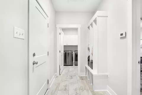 Entry Way - 1875 Mullberry, Conway, AR 72034 photo 2 of 5