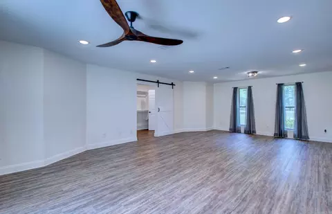 Living - 4111 Ryburn Rd, Pine Bluff, AR 71603 photo 7 of 10