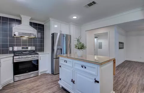 Kitchen - 4111 Ryburn Rd, Pine Bluff, AR 71603 photo 4 of 8