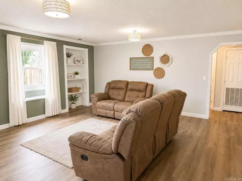 Living - 120 Esther Cir, Trumann, AR 72472 photo 1 of 2