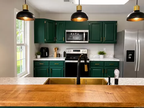 Kitchen - 120 Esther Cir, Trumann, AR 72472 photo 1 of 4