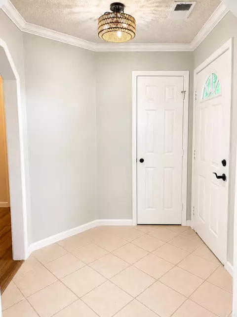 Entry Way - 120 Esther Cir, Trumann, AR 72472 photo 1 of 1