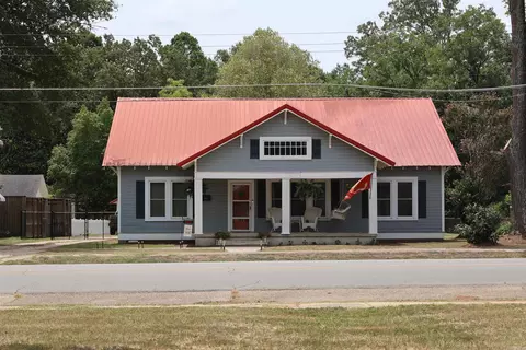 Exterior - 303 W Pine St, Warren, AR 71671 photo 9 of 9