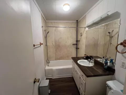 Bath - 303 W Pine St, Warren, AR 71671 photo 1 of 1