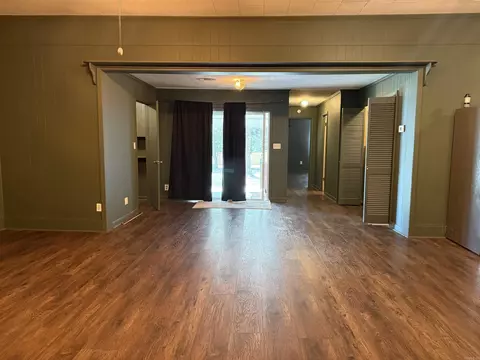 Living - 303 W Pine St, Warren, AR 71671 photo 5 of 5