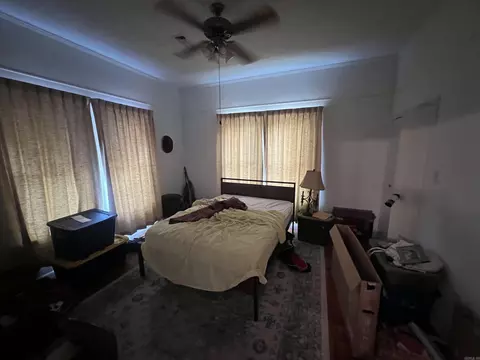 Bedroom - 303 W Pine St, Warren, AR 71671 photo 2 of 2