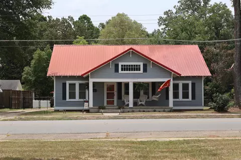 Exterior - 303 W Pine St, Warren, AR 71671 photo 10 of 10