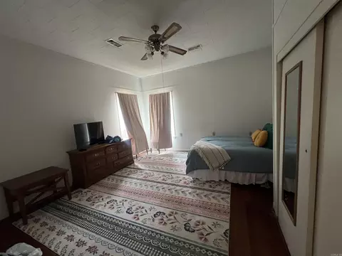Bedroom - 303 W Pine St, Warren, AR 71671 photo 1 of 2