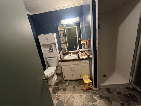 Bath - 303 W Pine St, Warren, AR 71671 photo 2 of 2